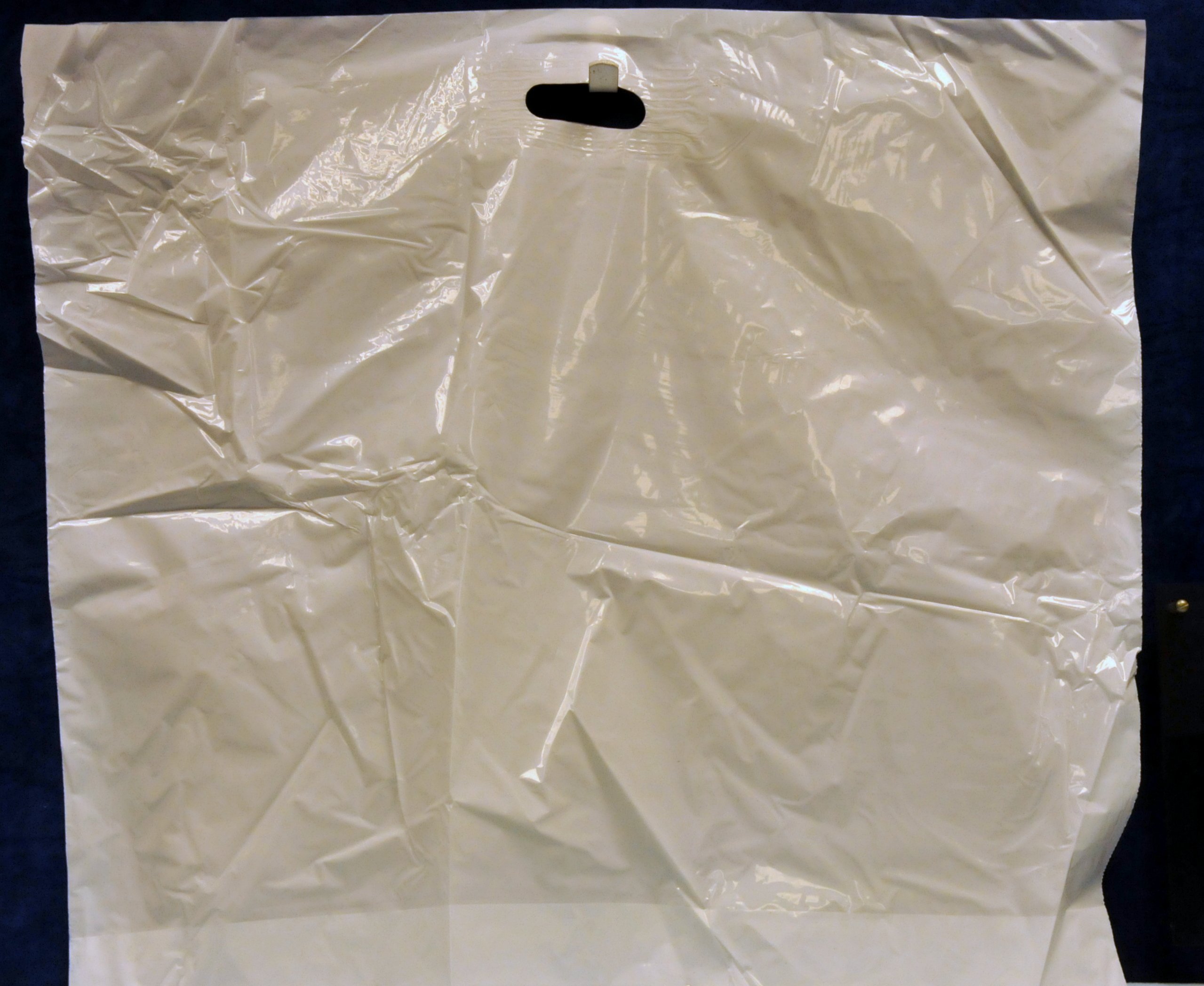 Carrier Bags Blue Diamond Suit Size 250 per pack | Super Hanger ...